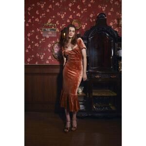 Lait Collection Orange Velvet‎ Brielle Square Neckline Floral Midi Dress Large
